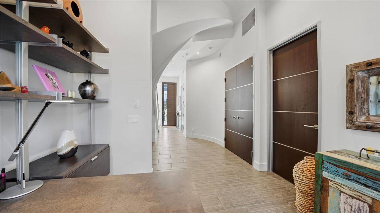 209 Cosmopolitan Court, Sarasota, FL 34236 Photo