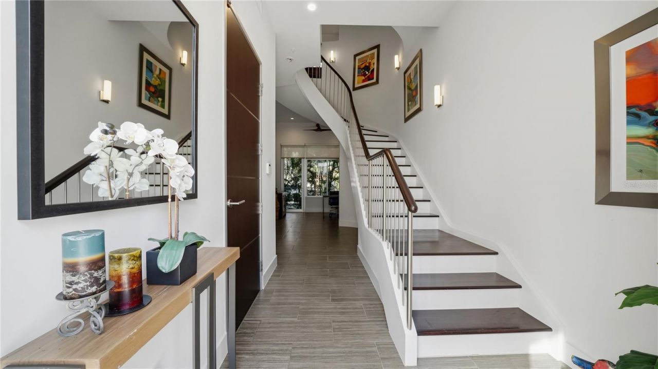 209 Cosmopolitan Court, Sarasota, FL 34236 Photo