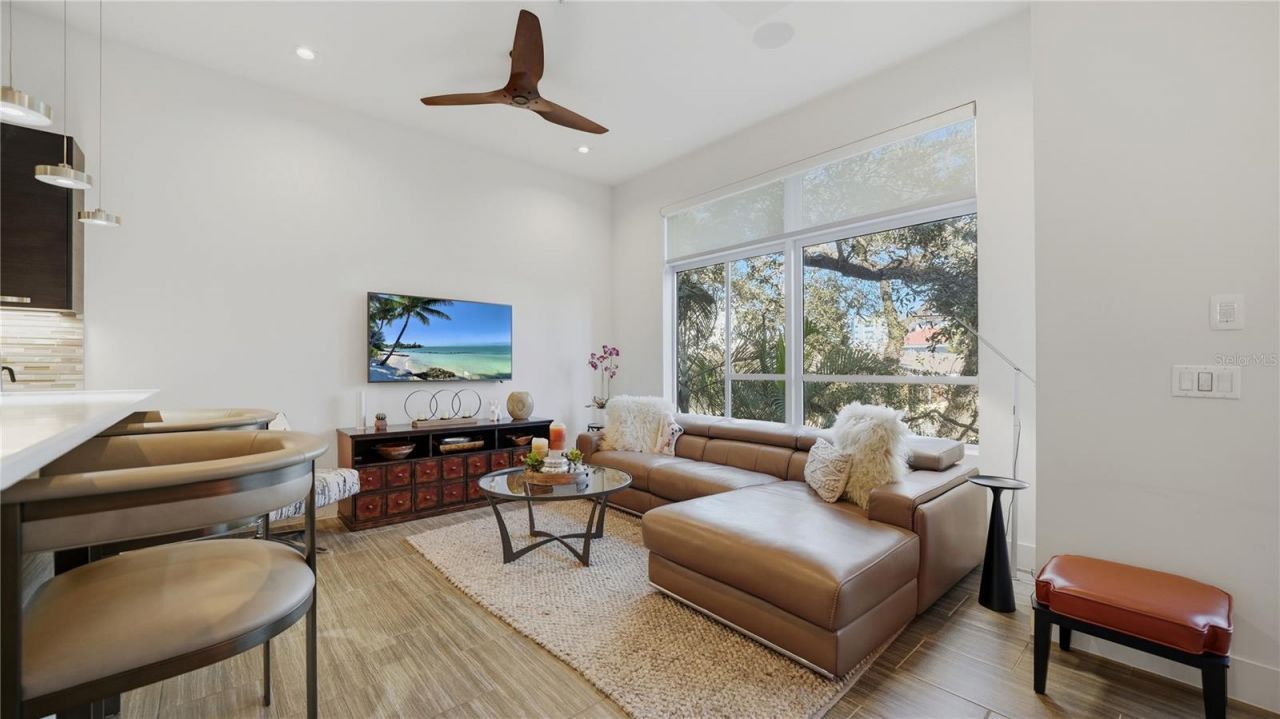 209 Cosmopolitan Court, Sarasota, FL 34236 Photo