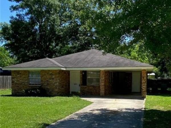 241 LIVE OAK Street, Mandeville, LA 70448
