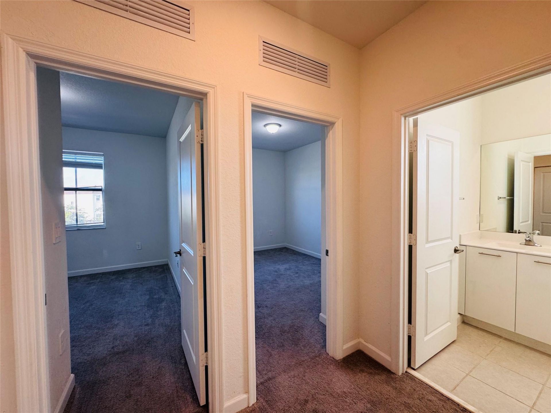 2437 NW 131st Circle, Unit 2437, Miami, FL 33167 Photo