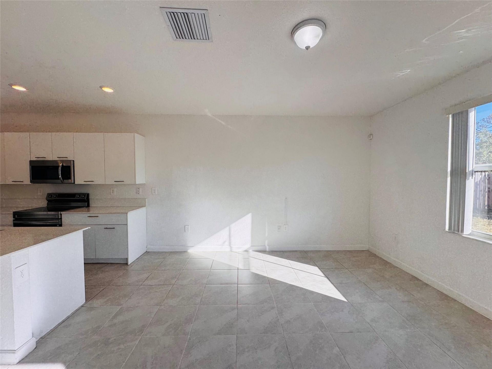 2437 NW 131st Circle, Unit 2437, Miami, FL 33167 Photo