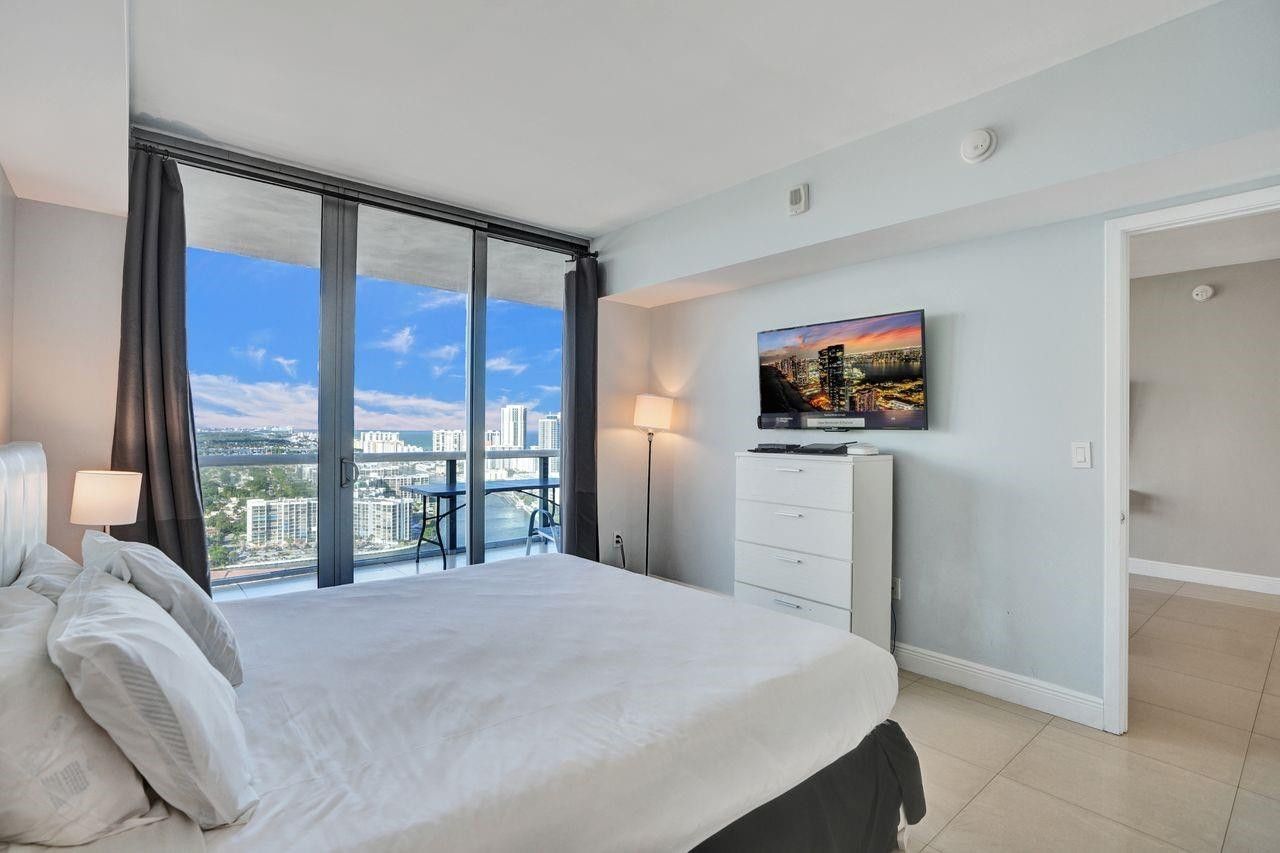 2600 E Hallandale Beach Boulevard, Unit T3210, Hallandale Beach, FL 33009 Photo