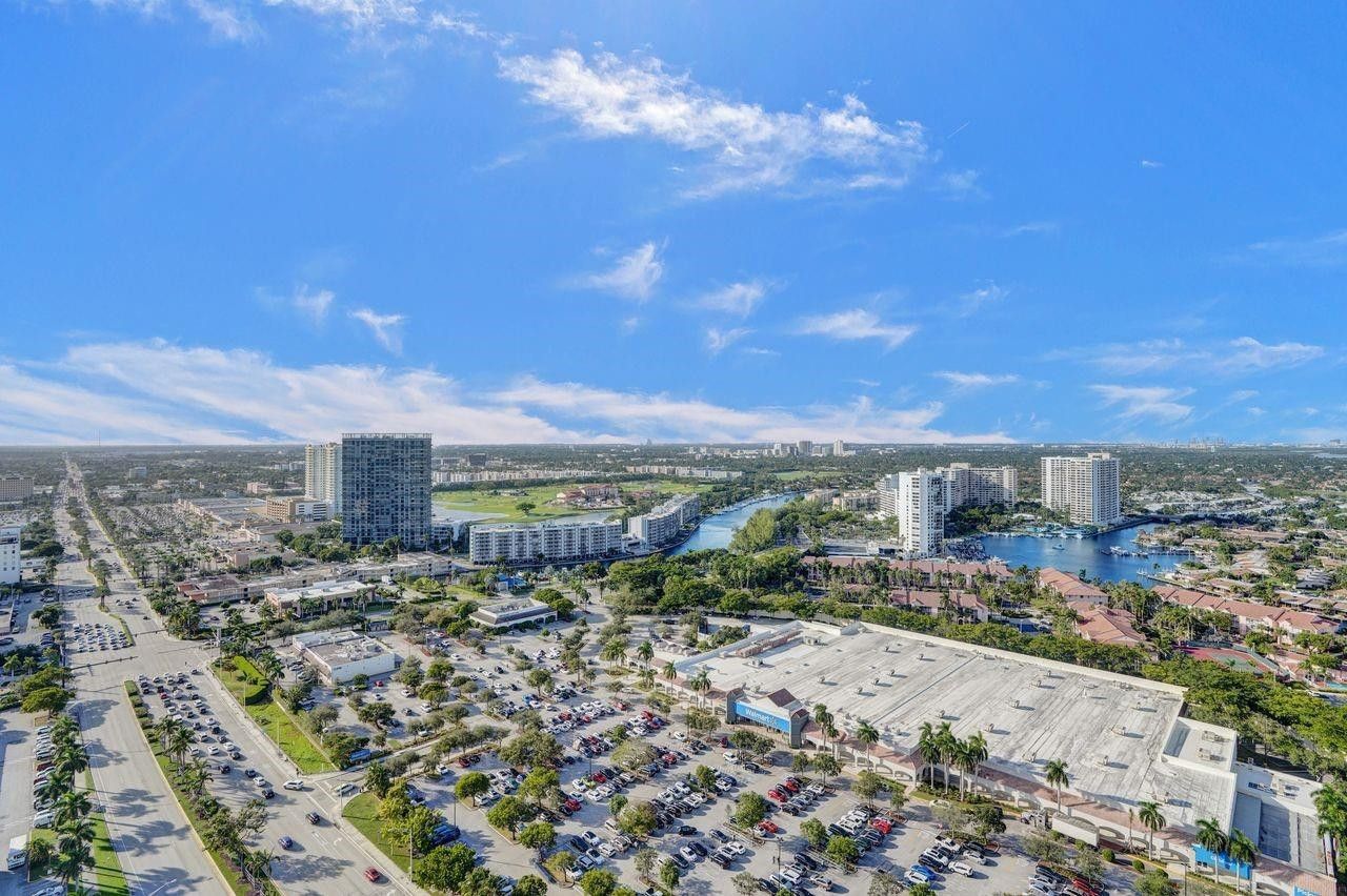 2600 E Hallandale Beach Boulevard, Unit T3210, Hallandale Beach, FL 33009 Photo
