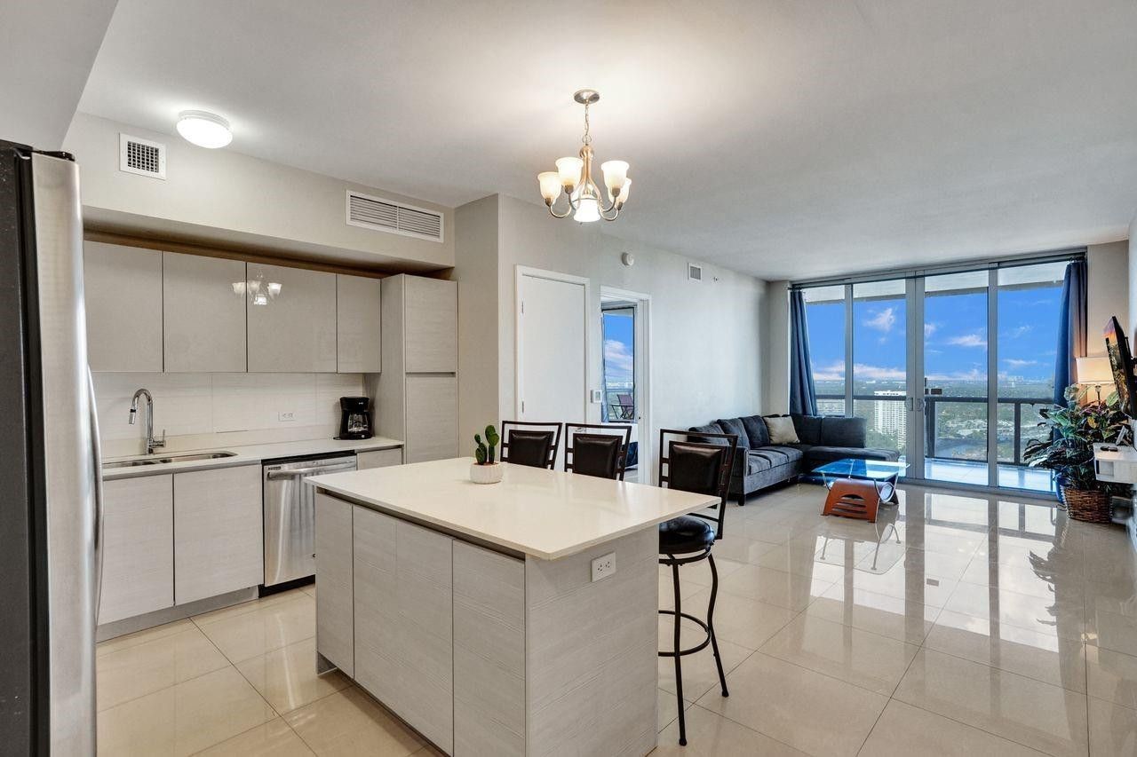 2600 E Hallandale Beach Boulevard, Unit T3210, Hallandale Beach, FL 33009 Photo