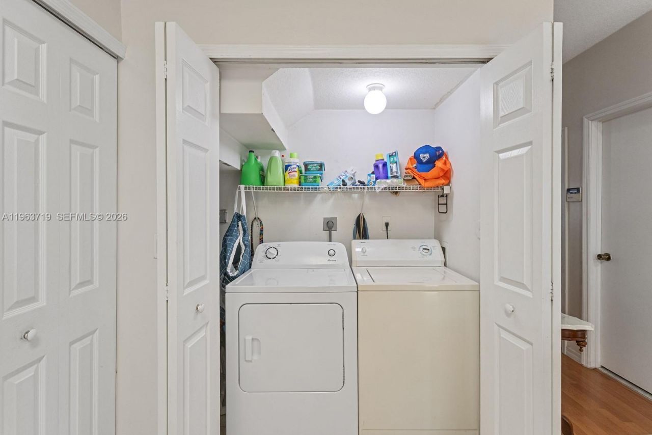 2947 SE 15th Ter, Homestead, FL 33035 Photo