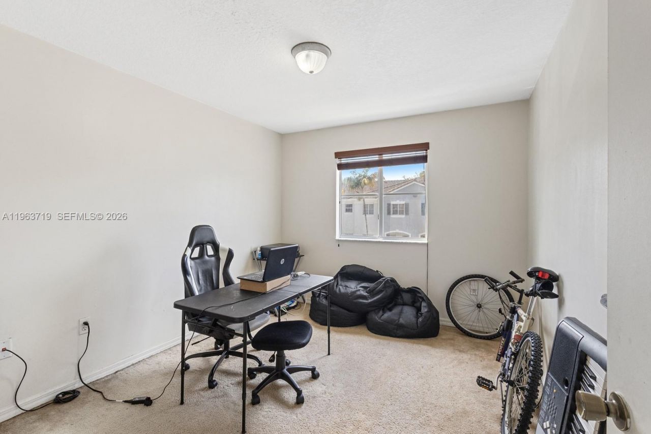 2947 SE 15th Ter, Homestead, FL 33035 Photo