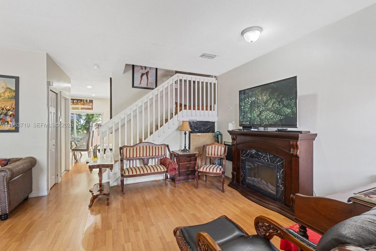 2947 SE 15th Ter, Homestead, FL 33035 Photo