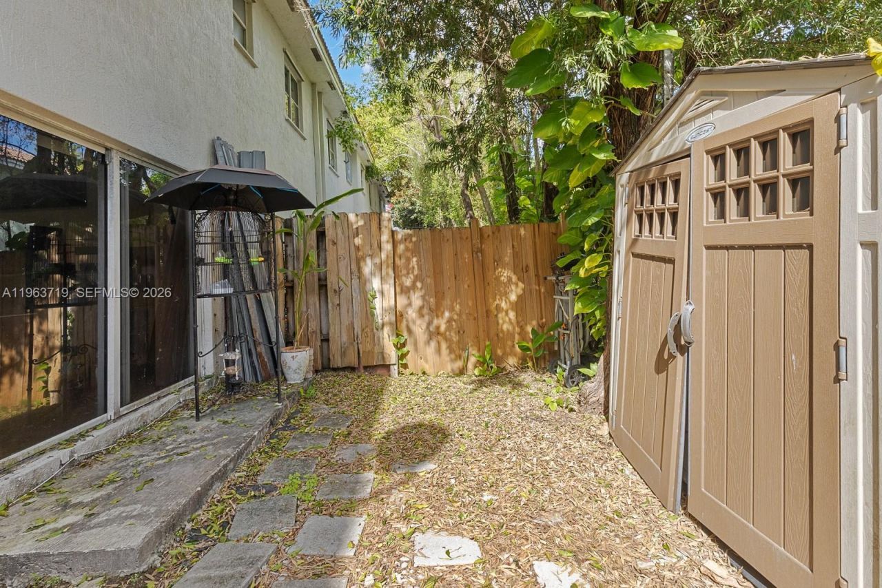 2947 SE 15th Ter, Homestead, FL 33035 Photo