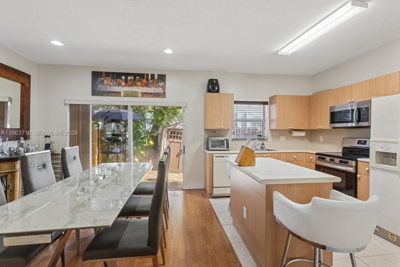 2947 SE 15th Ter, Homestead, FL 33035 Photo