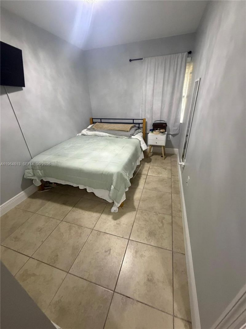 1955 NW 5th Pl, Unit 13, Miami, FL 33136 Photo