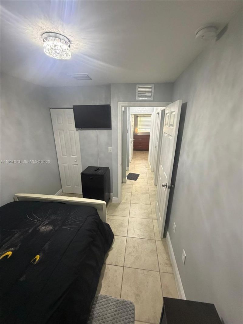 1955 NW 5th Pl, Unit 13, Miami, FL 33136 Photo