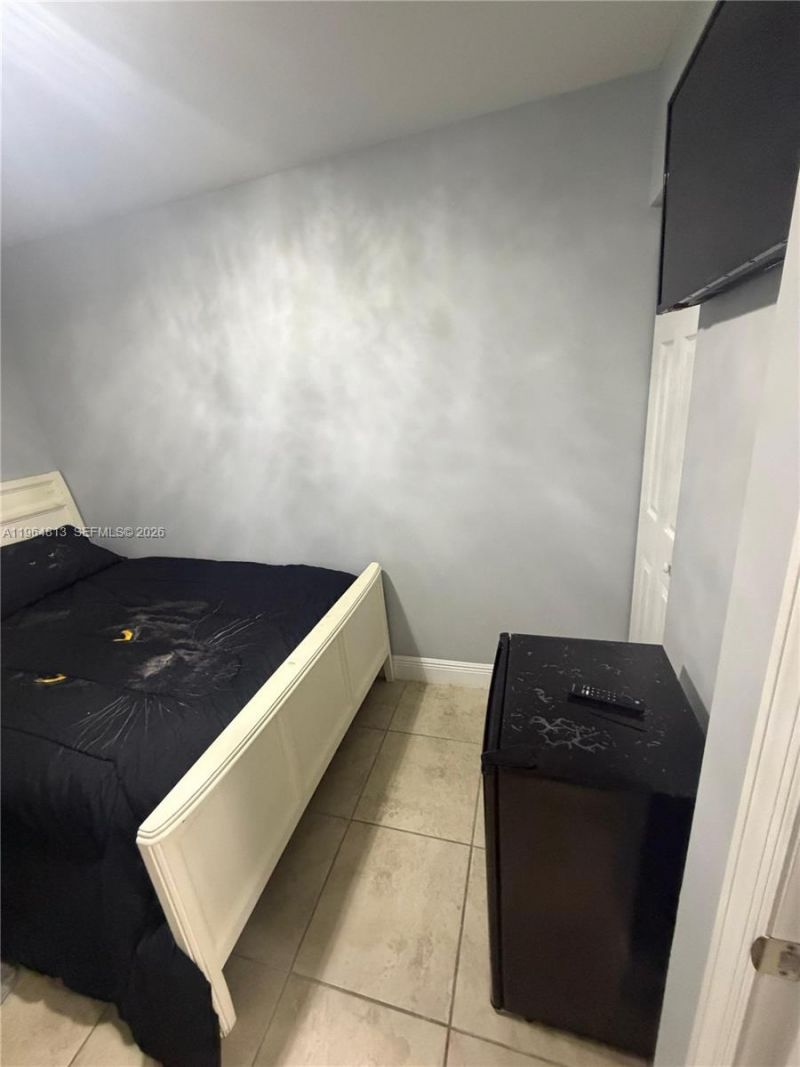 1955 NW 5th Pl, Unit 13, Miami, FL 33136 Photo