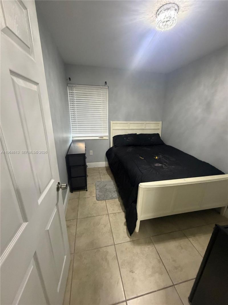 1955 NW 5th Pl, Unit 13, Miami, FL 33136 Photo