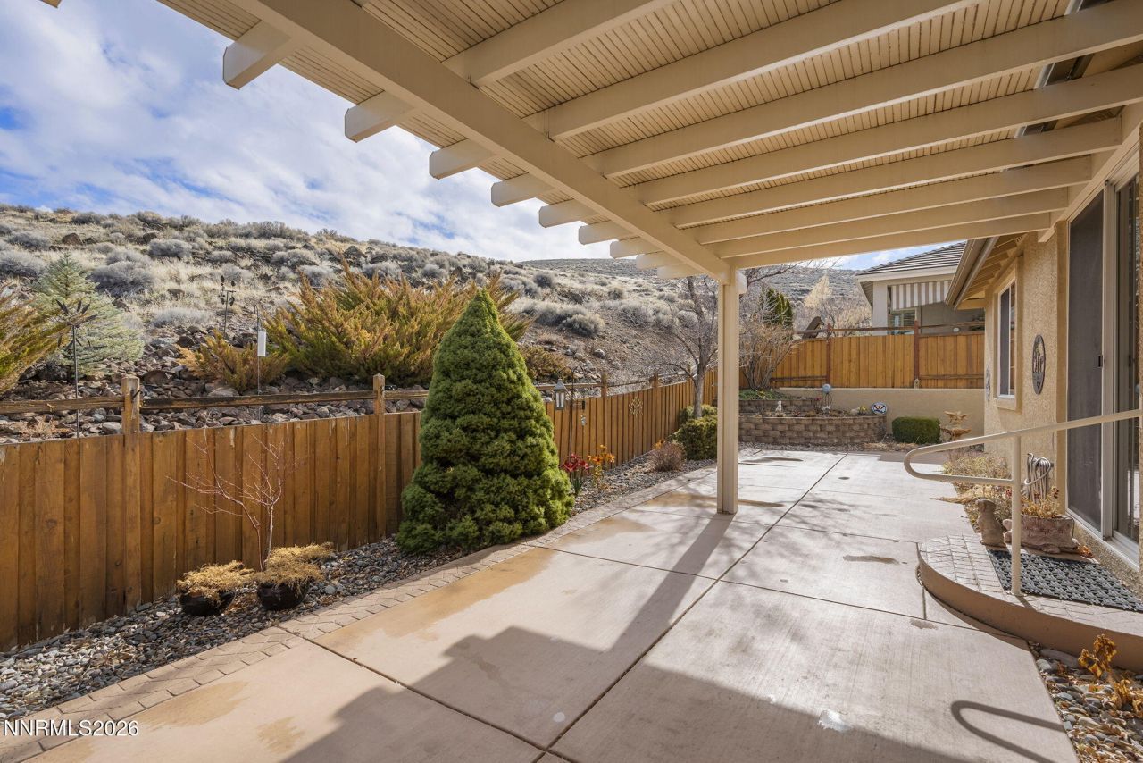 5700 Falcon Ridge Court, Sparks, NV 89436 Photo