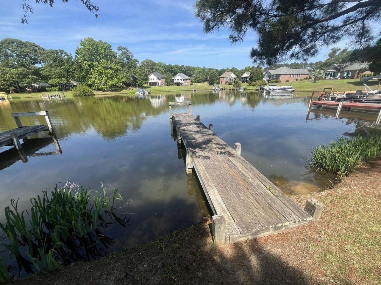 15 N Lake Circle Photo 3