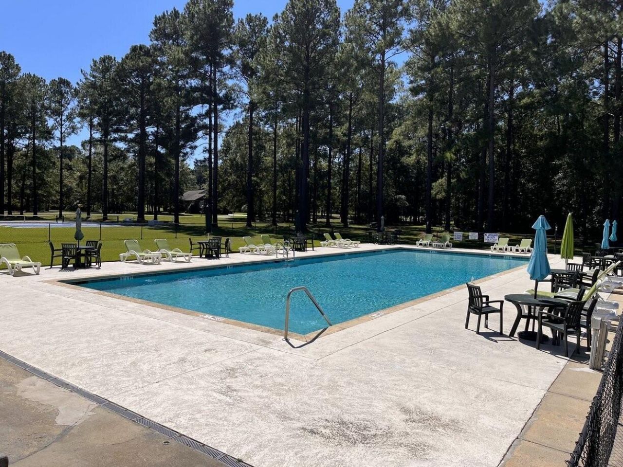 15 N Lake Circle Photo 7