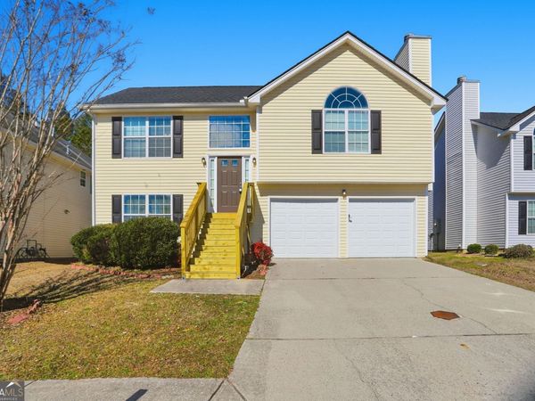 2631 S Hills Parkway, Riverdale, GA 30296