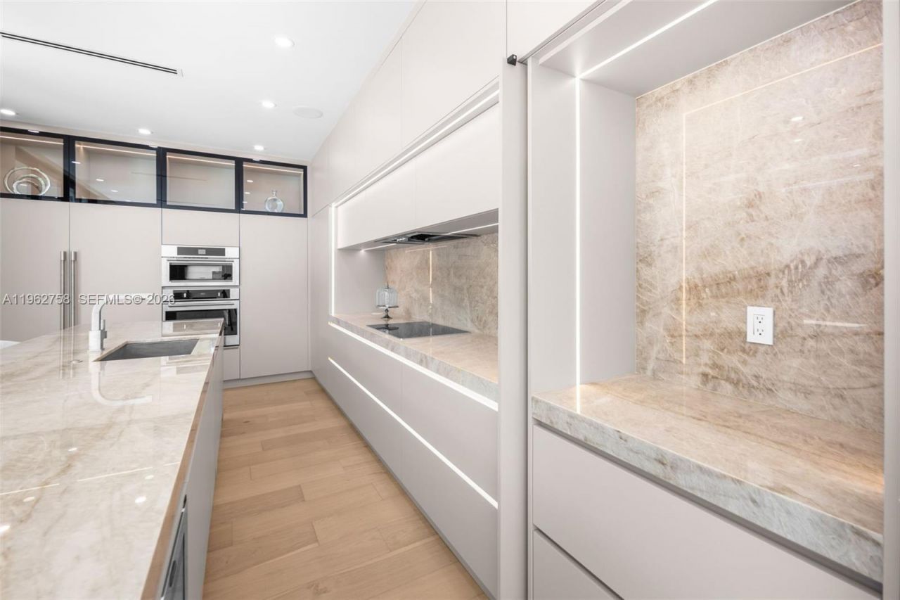 290 NW 48th St, Miami, FL 33127 Photo