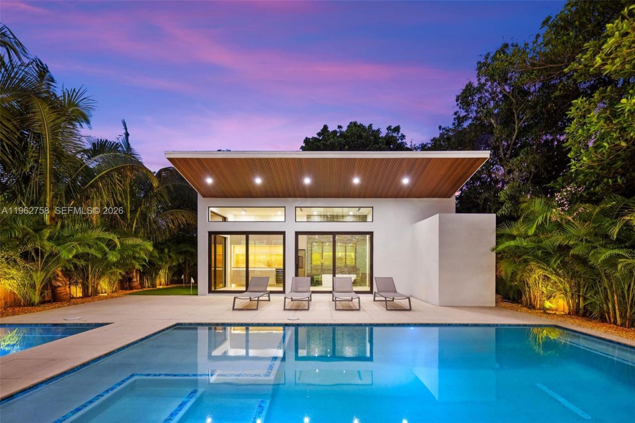 290 NW 48th St, Miami, FL 33127 Photo