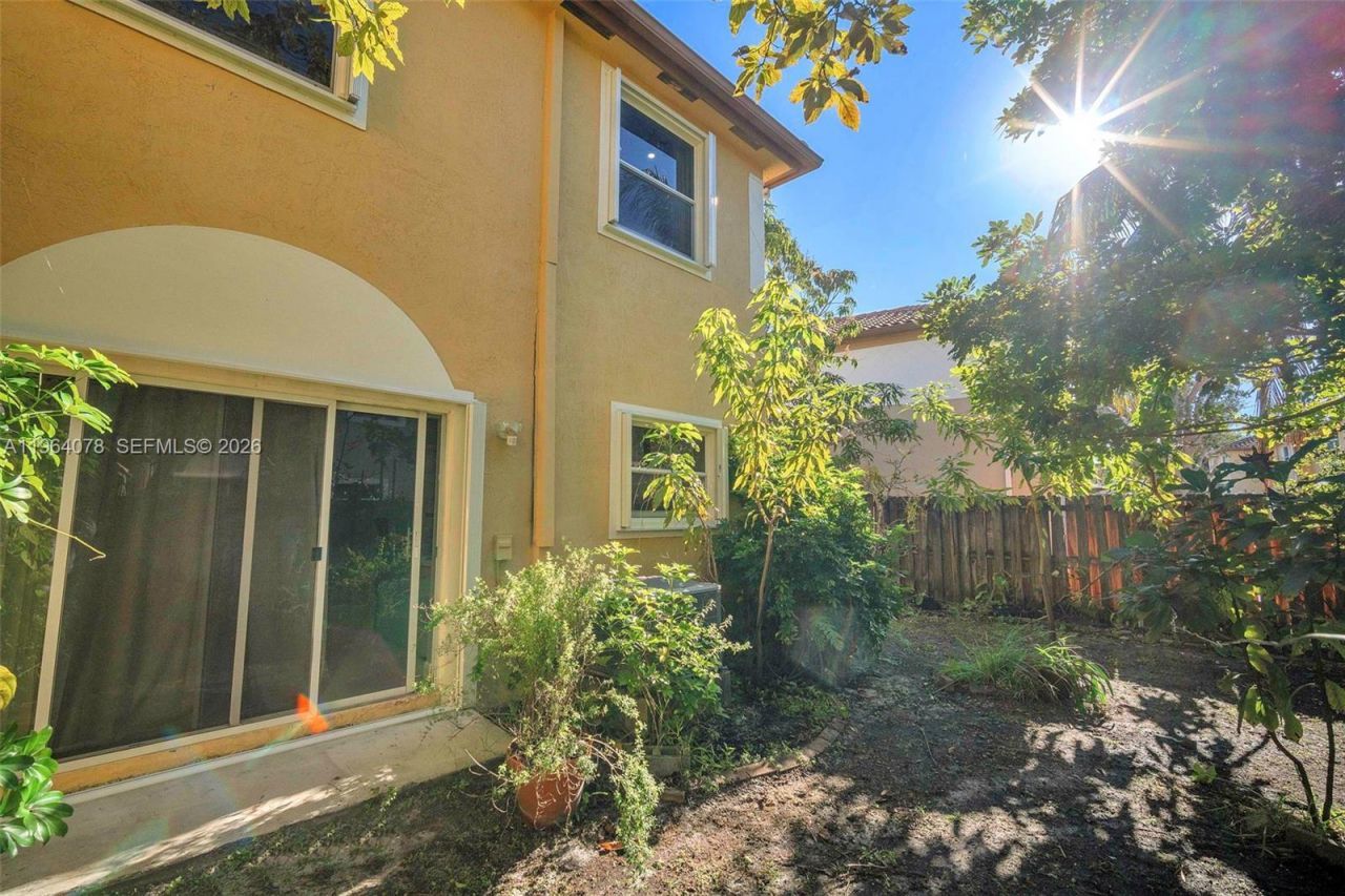 14092 SW 51st Ct, Miramar, FL 33027 Photo