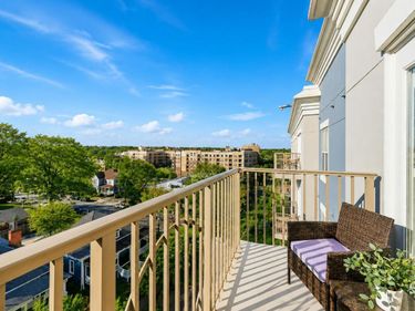 222 Glenwood Avenue, Unit 709, Raleigh, NC 27603
