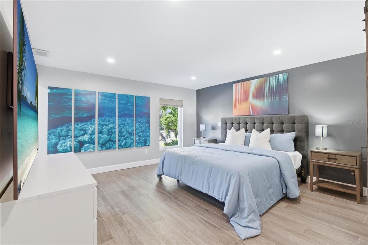 670 Sunset Drive S, Saint Petersburg, FL 33707 Photo