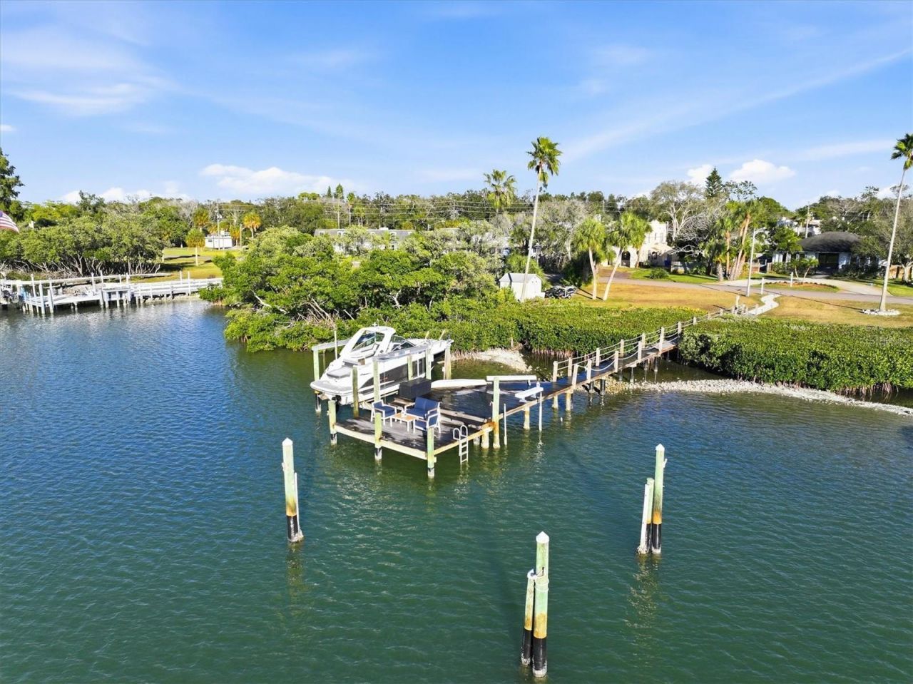 670 Sunset Drive S, Saint Petersburg, FL 33707 Photo