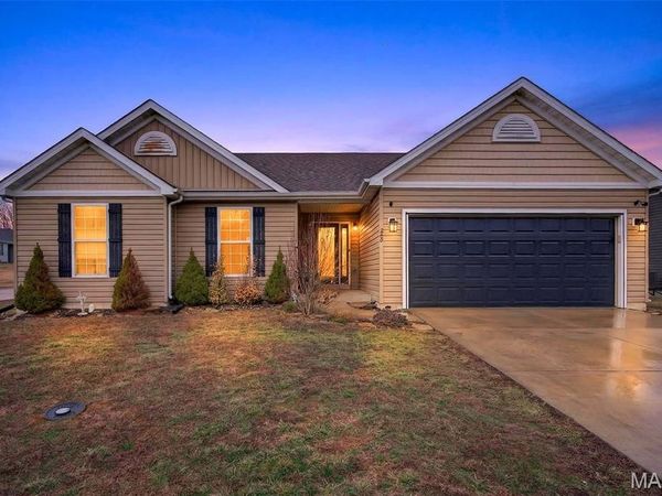 360 Spring Valley Drive, Winfield, MO 63389