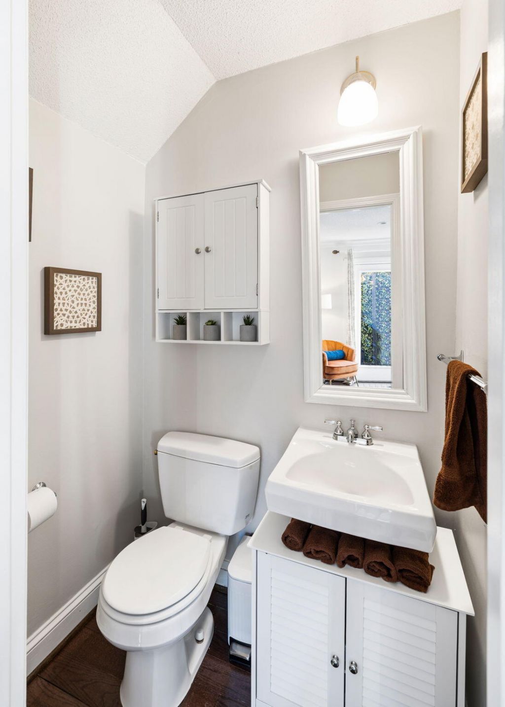 16 Logan Street Photo 14