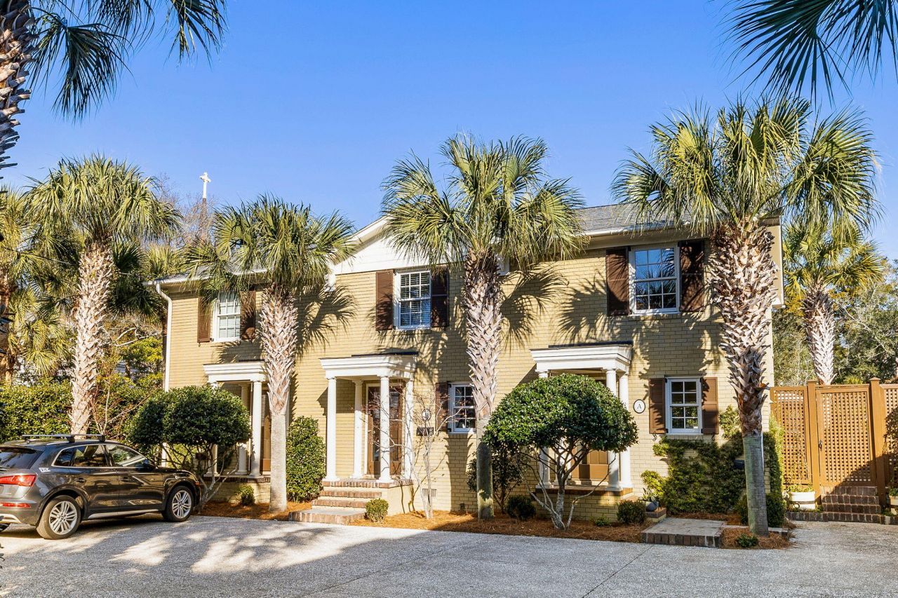 16 Logan Street Photo 19