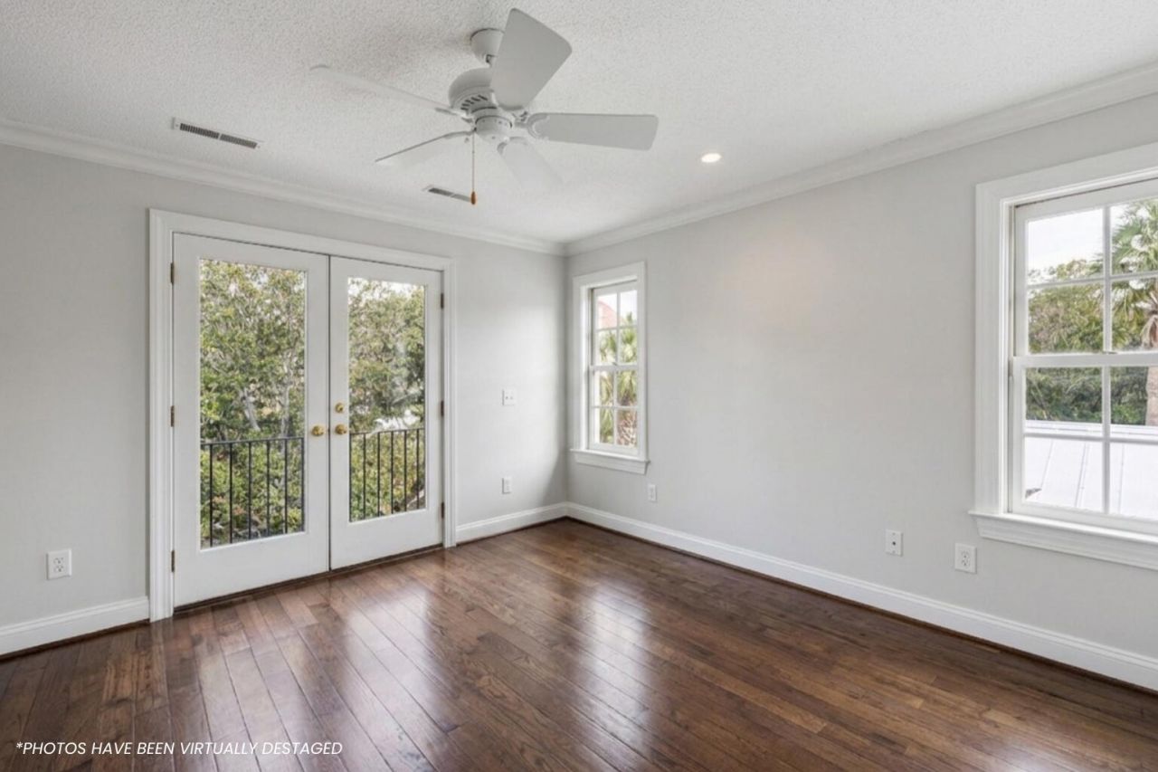 16 Logan Street Photo 29