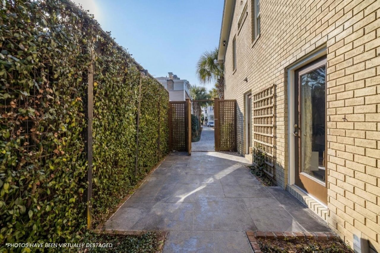 16 Logan Street Photo 9