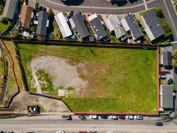 399 Airport Street, Moss Beach, CA 94038