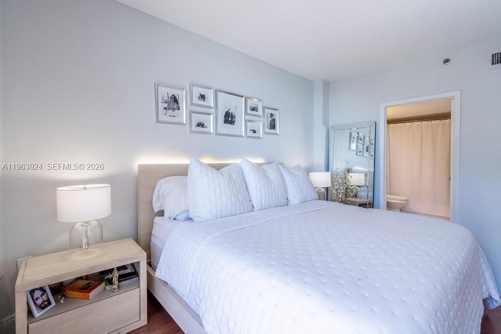 540 Brickell Key Dr , Unit 1619, Miami, FL 33131 Photo