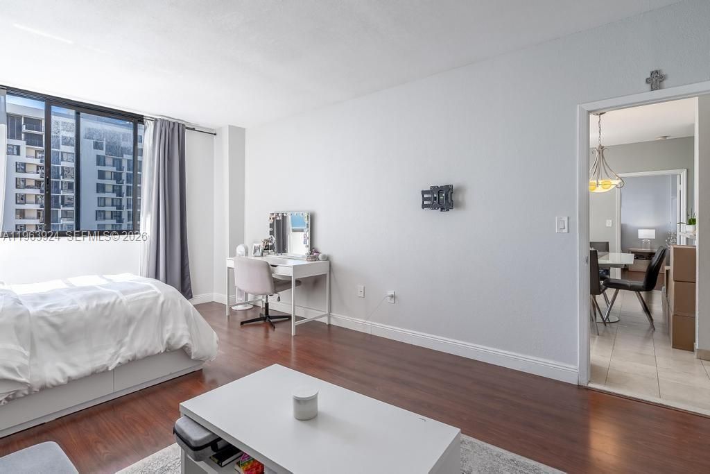 540 Brickell Key Dr , Unit 1619, Miami, FL 33131 Photo