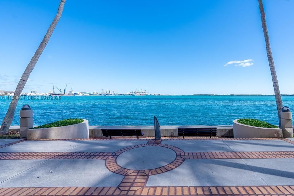 540 Brickell Key Dr , Unit 1619, Miami, FL 33131 Photo