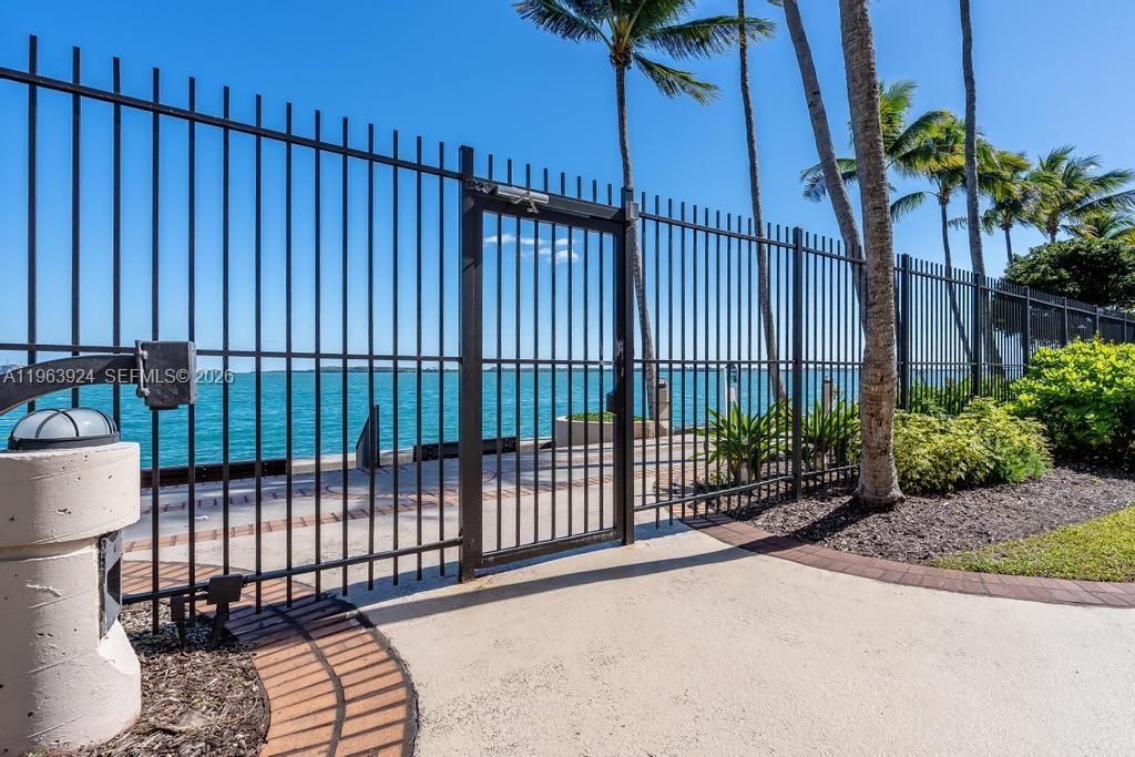 540 Brickell Key Dr , Unit 1619, Miami, FL 33131 Photo