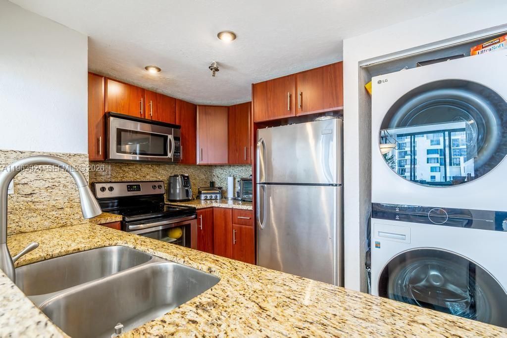 540 Brickell Key Dr , Unit 1619, Miami, FL 33131 Photo