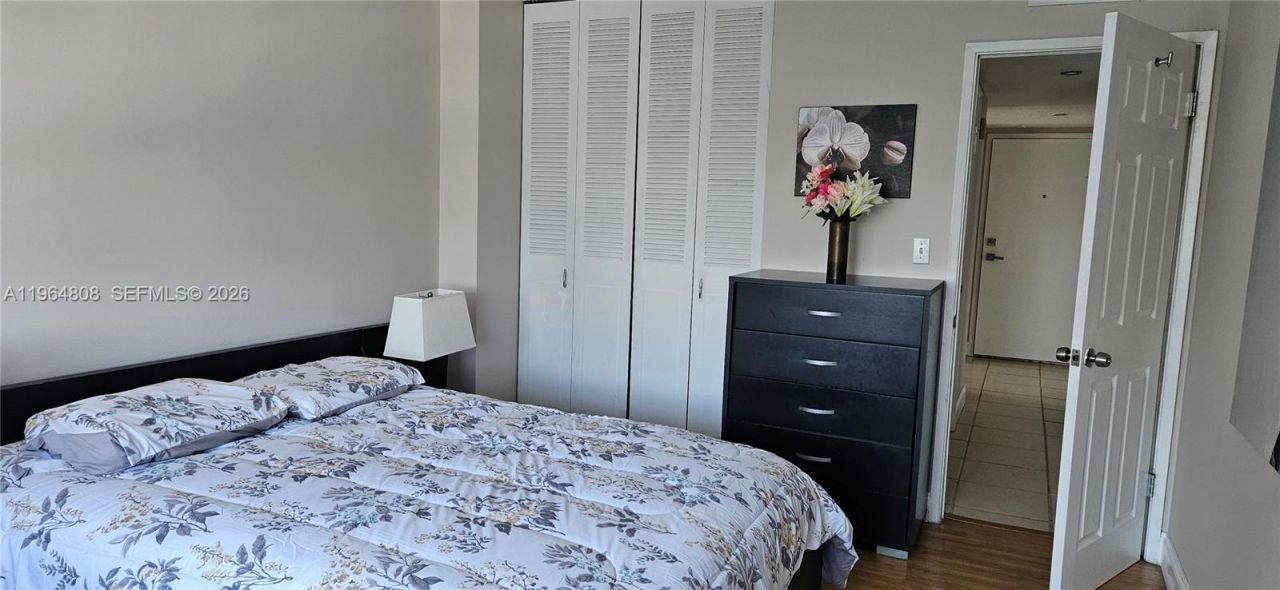 2851 NE 183rd St, Unit 817E, Aventura, FL 33160 Photo