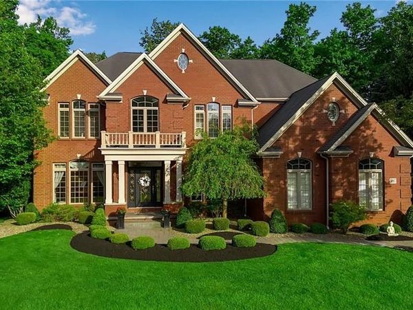 5007 Rockhaven Drive, Clarence, NY 14031