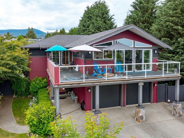 3635 Shannon Dr, Saltair, BC V9G 1Z9