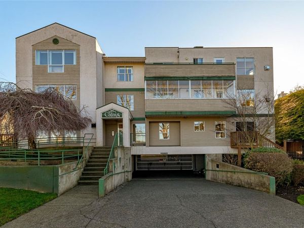 1007 Caledonia Ave , Unit 201, Victoria, BC V8T 1E7