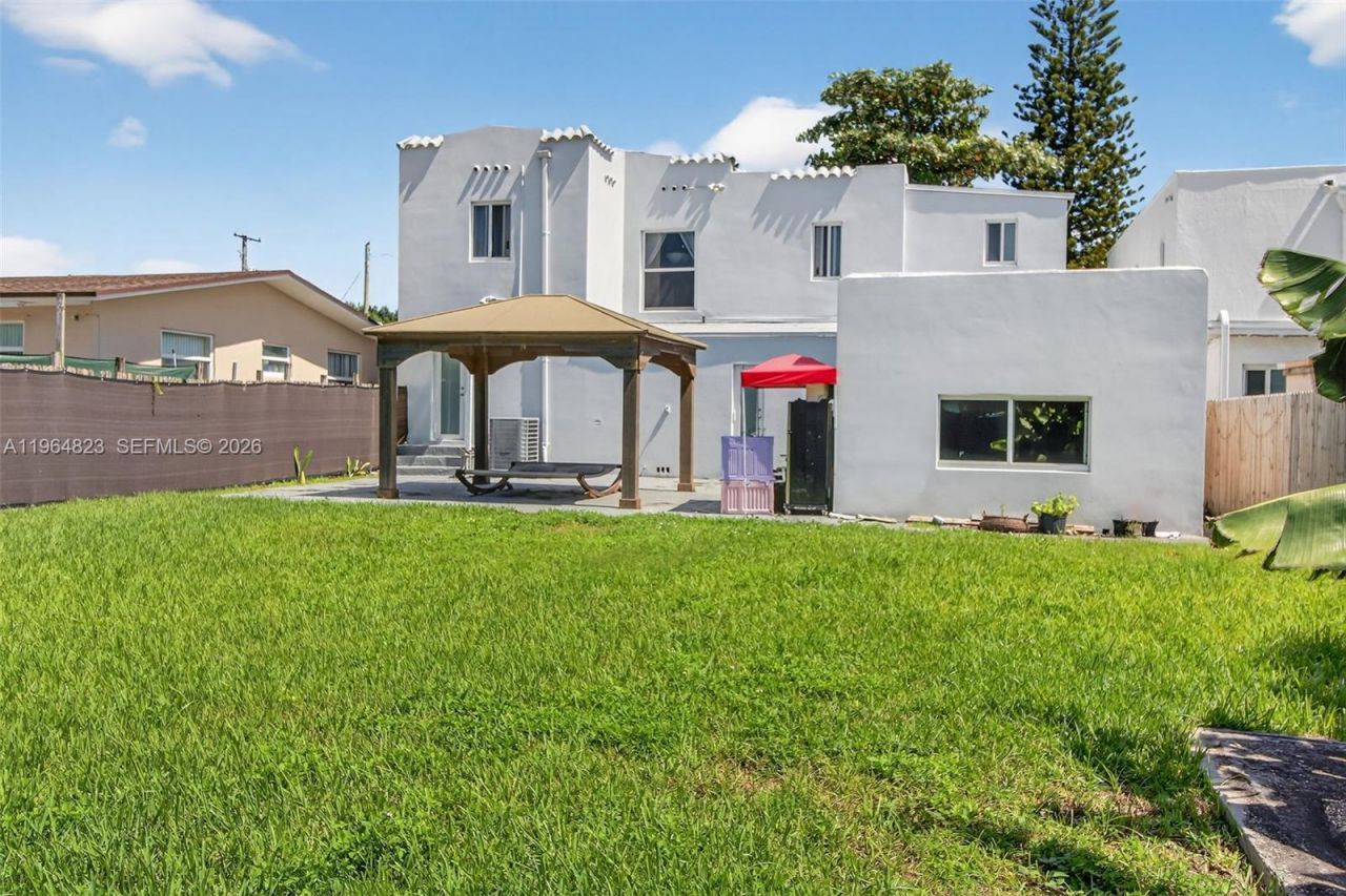 1680 NW 22nd Ct, Miami, FL 33125 Photo