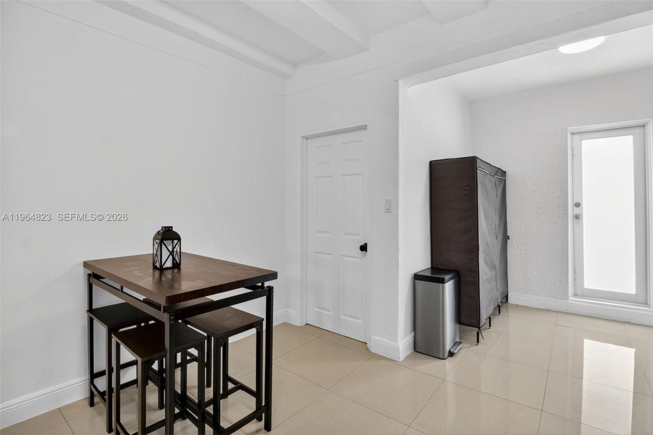 1680 NW 22nd Ct, Miami, FL 33125 Photo