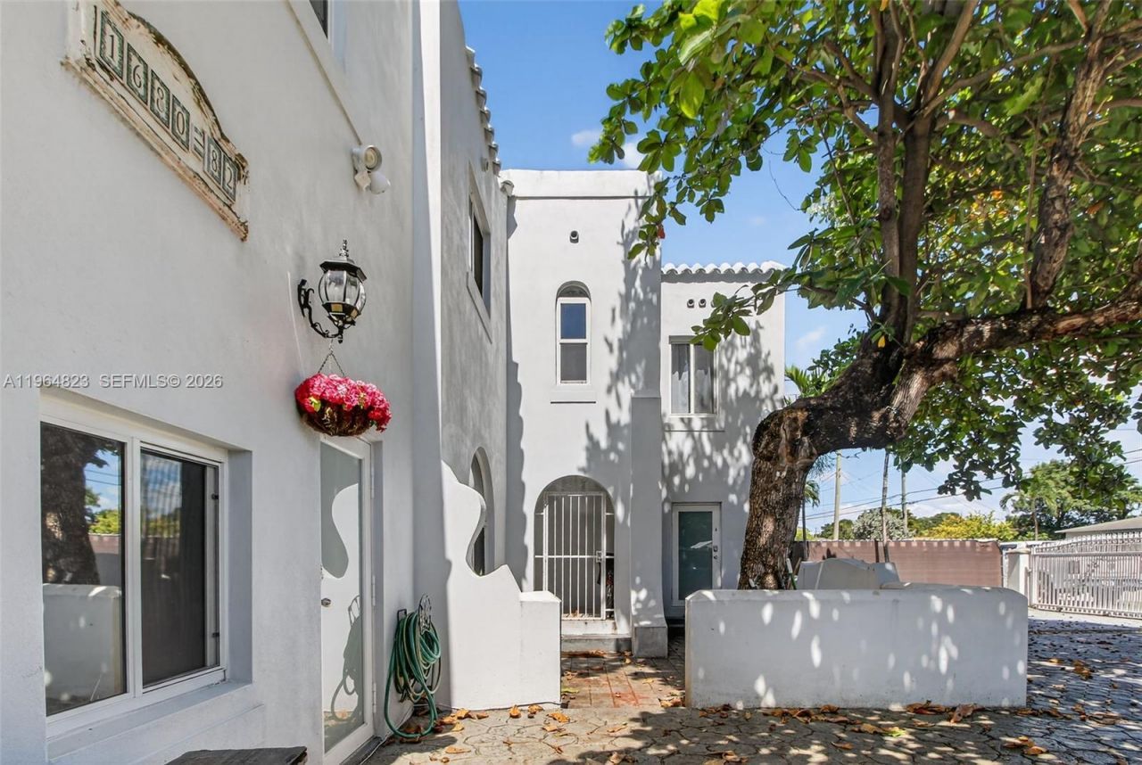 1680 NW 22nd Ct, Miami, FL 33125 Photo