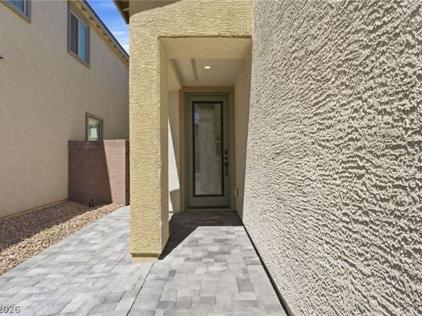 8025 Texas Hills Street, Las Vegas, NV 89113