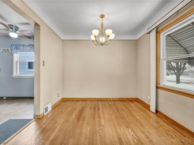 4237 E 181st Street, Cleveland, OH 44128 Photo 12