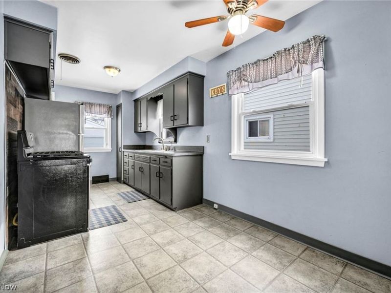 4237 E 181st Street, Cleveland, OH 44128 Photo 16