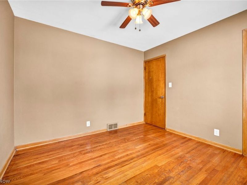 4237 E 181st Street, Cleveland, OH 44128 Photo 25